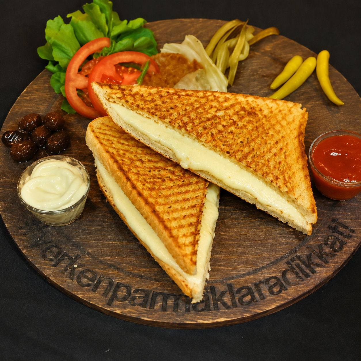 Beyaz Peynirli Tost